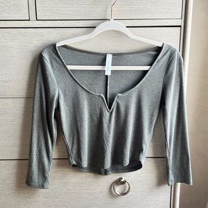 Green long sleeve crop top